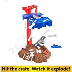 Monster Jam Blastin Bones Playset